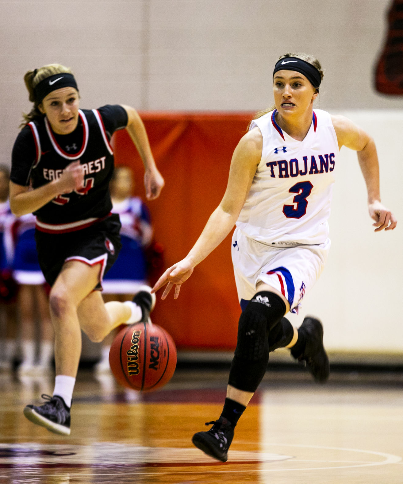 010420-s-FFC Basketball 02.JPG